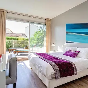 Sable Et Soleil - Port, Et Jacuzzi Prive 3* Frejus